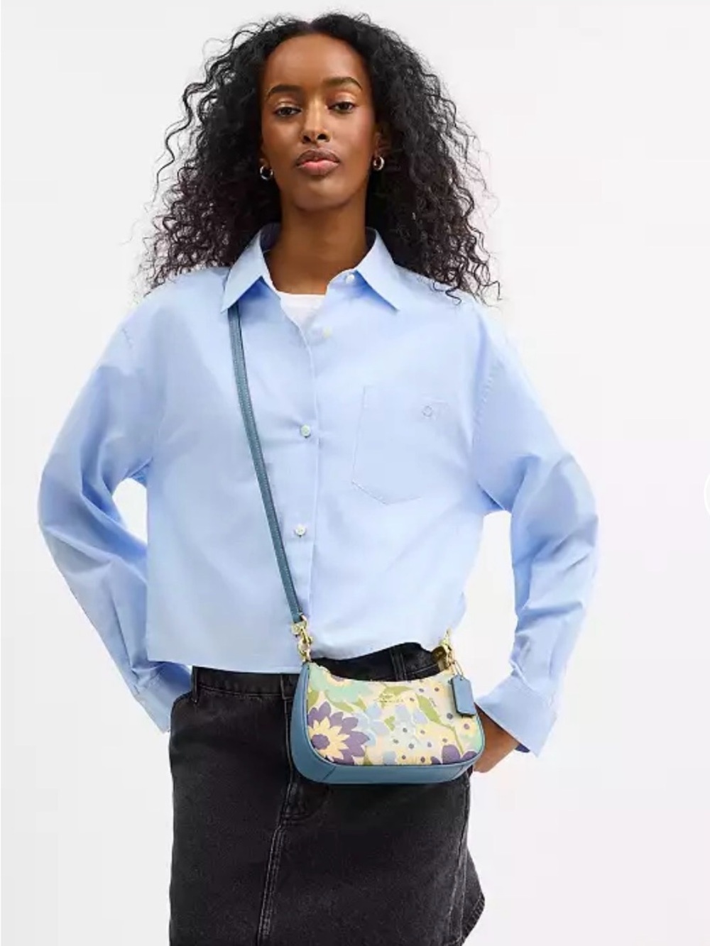 🩵Coach NWT Blue Teri Mini Shoulder Bag with Floral Print/ Gold Chain & Hardware - Picture 2 of 10